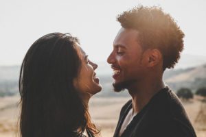 dating advice from Connell Barrett and DatingAdvice.com
